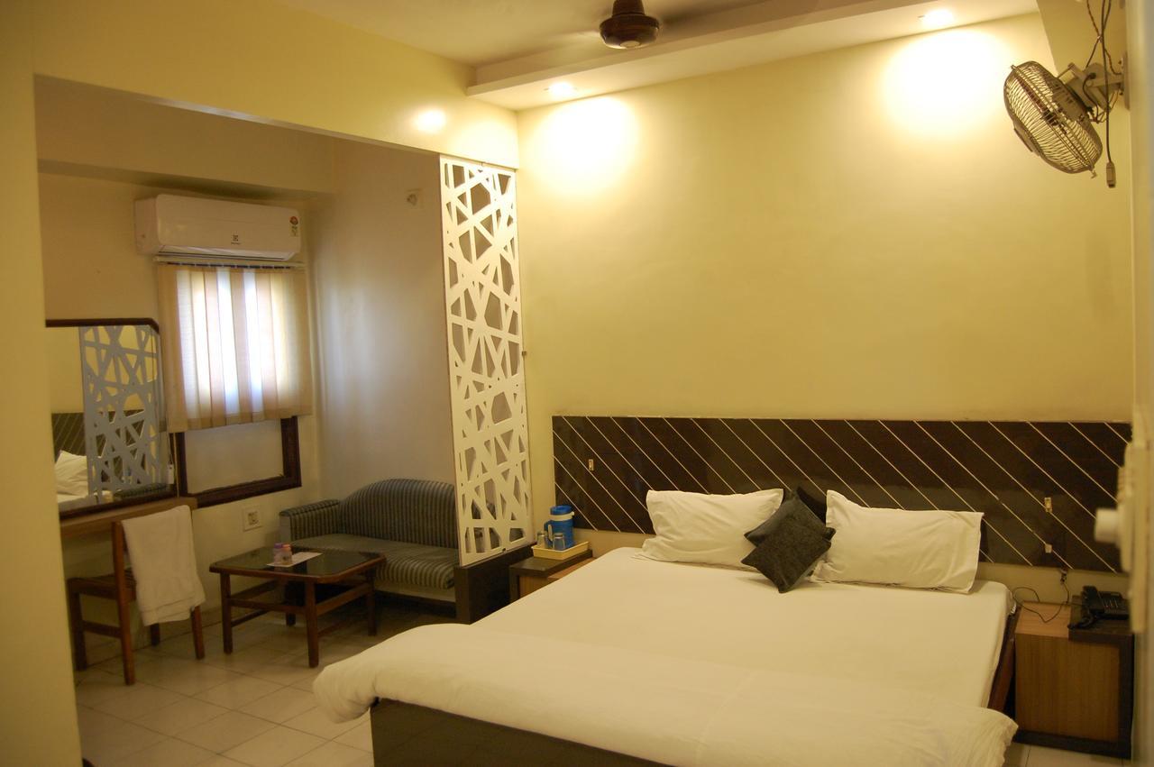 Hotel New Sunder Indore Luaran gambar